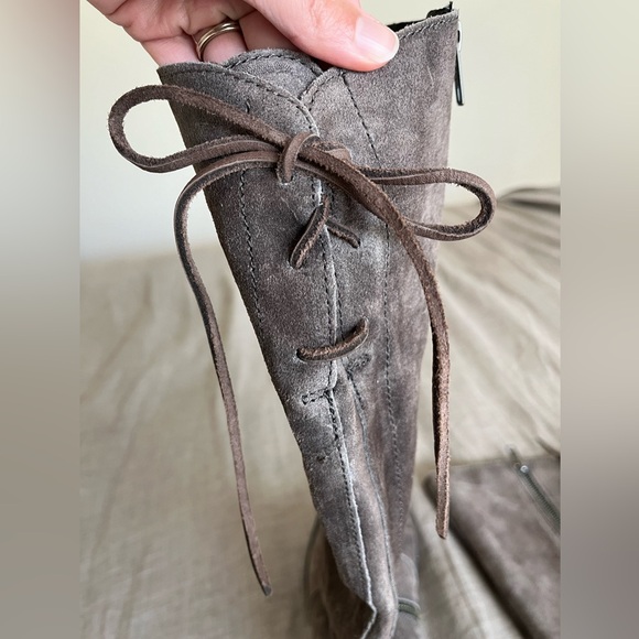 BORN Tall Gray Suede Boots - Picture 5 of 8